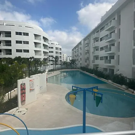 Loft - Full Ac With Free Parking Pool Apartamento